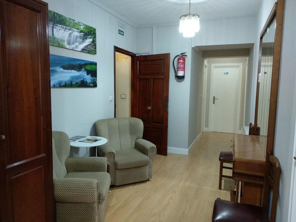 Hostal Buenavista 산 시프리안 외부 사진